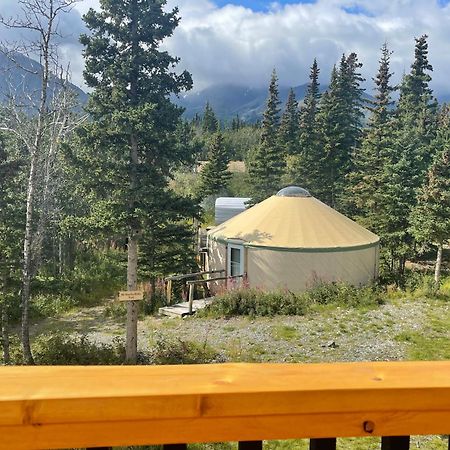 Mount Logan Ecolodge & Retreat Center ヘーンズ・ジャンクション エクステリア 写真