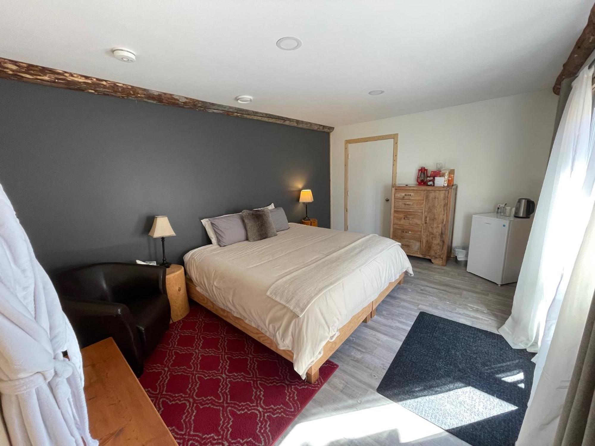 Mount Logan Ecolodge & Retreat Center ヘーンズ・ジャンクション エクステリア 写真