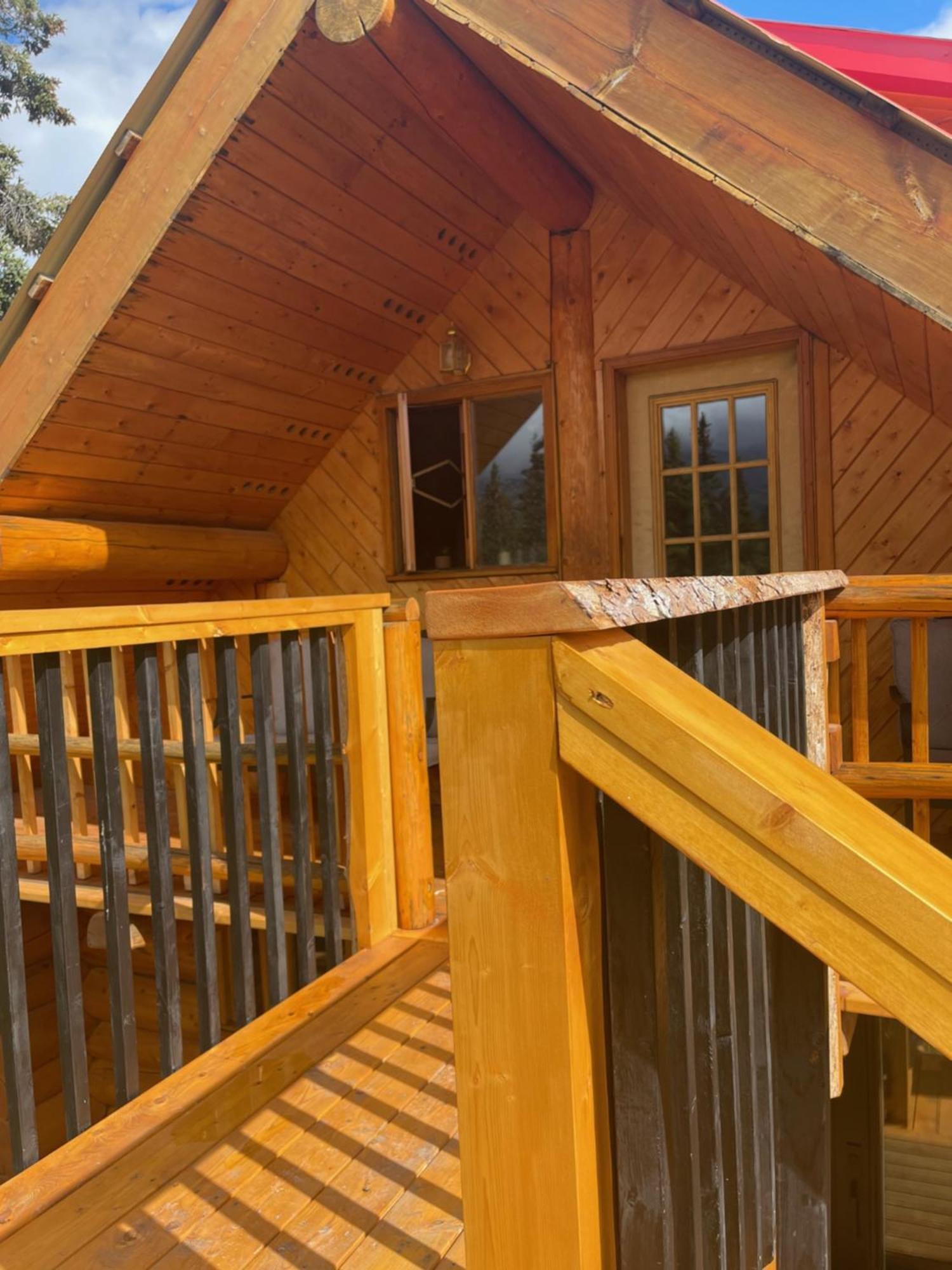 Mount Logan Ecolodge & Retreat Center ヘーンズ・ジャンクション エクステリア 写真
