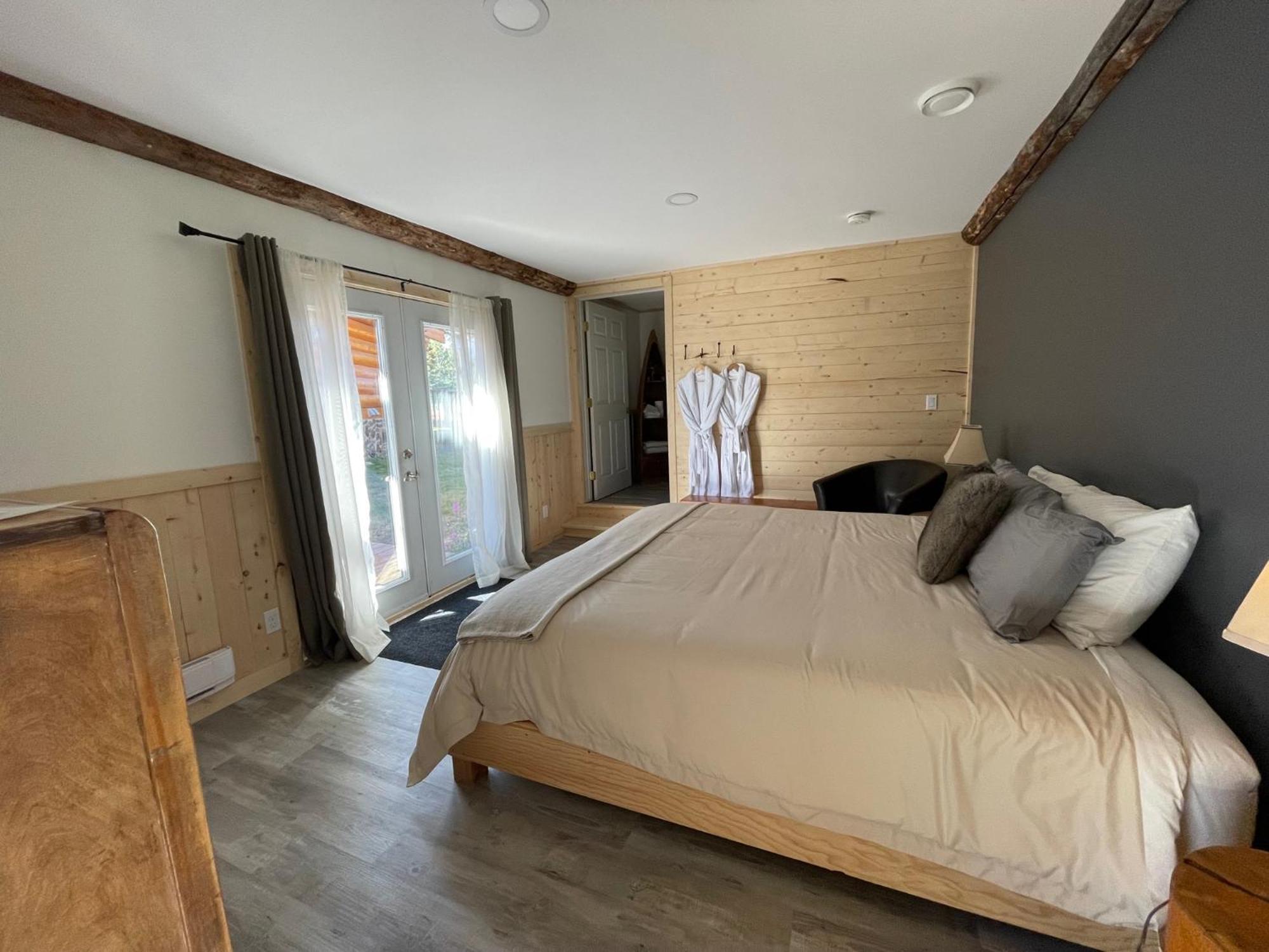 Mount Logan Ecolodge & Retreat Center ヘーンズ・ジャンクション エクステリア 写真